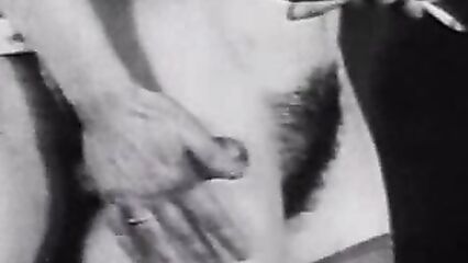 Ретро порно: Историческая эротика: Бесподобная тройка