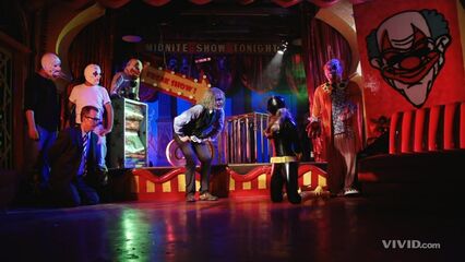 Темный Рыцарь XXX: Порно Пародия с русским переводом!