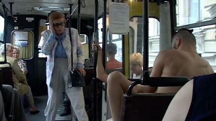 Публичное русское порно в городском автобусе
