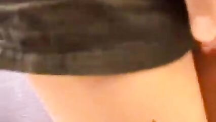 Русское домашнее порно в анал в туалете