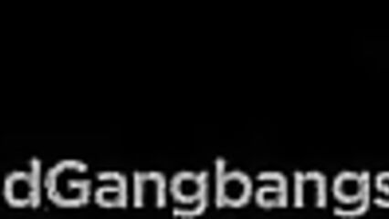 Групповой жесткий секс со связанной Alex Harper - BoundGangBangs