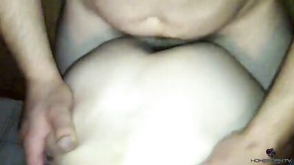 Русское порно: Муж с кумом на пару трахают жену в бане