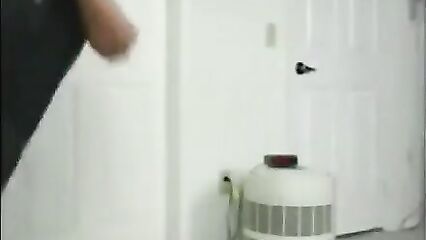 Папаша застукал дочь за непристойным занятием