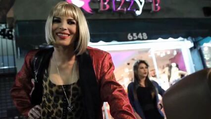 Красотка: XXX порно пародия (с русским переводом)