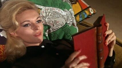 Евгения... история ее путешествия в мир извращений